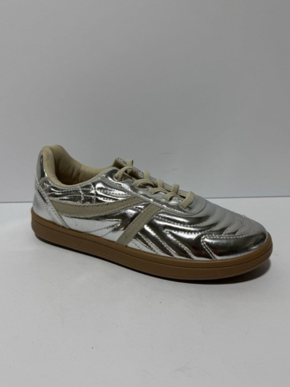 Steve Madden Turbo Sneakers Silver Size 6 M Big Kid